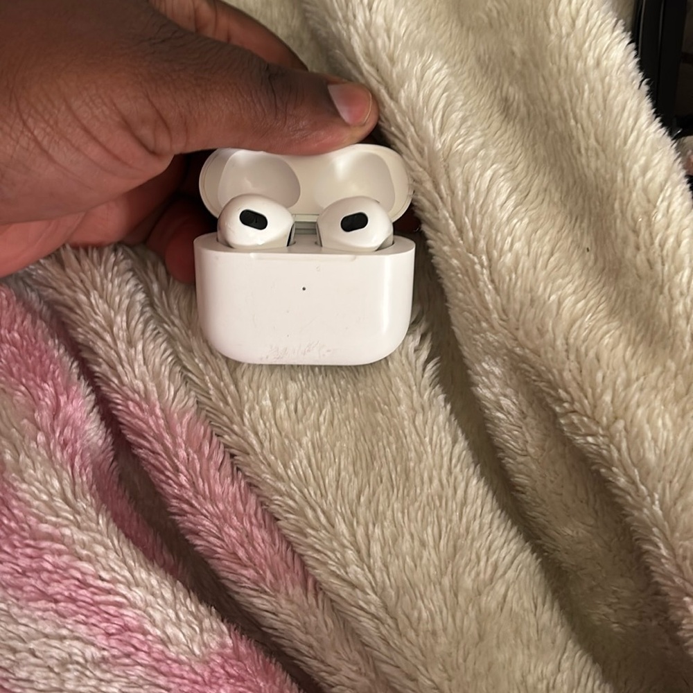 Apple AirPods